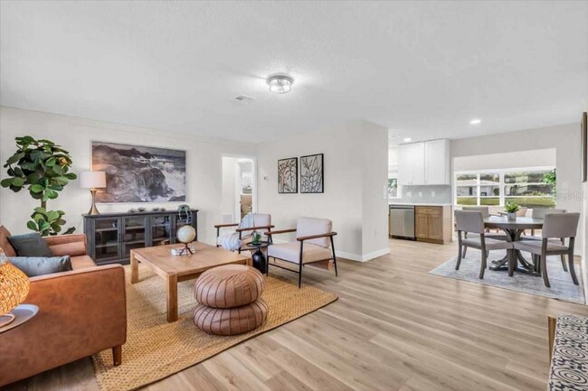 Foto del edificio - 162 Circlewood Dr