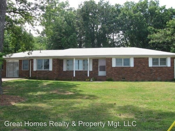 Primary Photo - 2399 Kennesaw Due West Rd NW