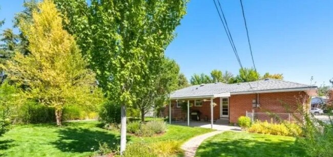 Building Photo - 1223 Albright St