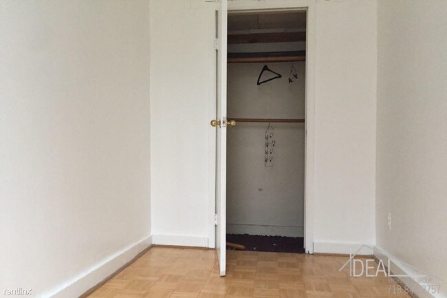 Building Photo - 636 Vanderbilt Ave