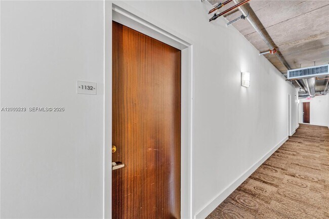 Building Photo - 690 SW 1st Ct