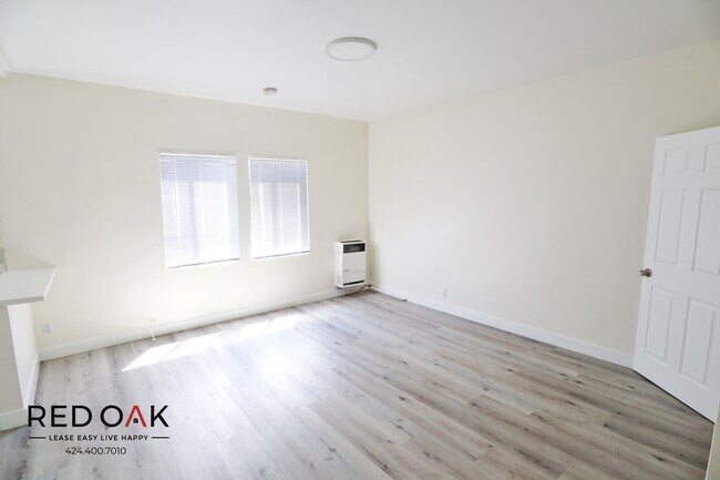Foto del edificio - 5179 S Western Ave