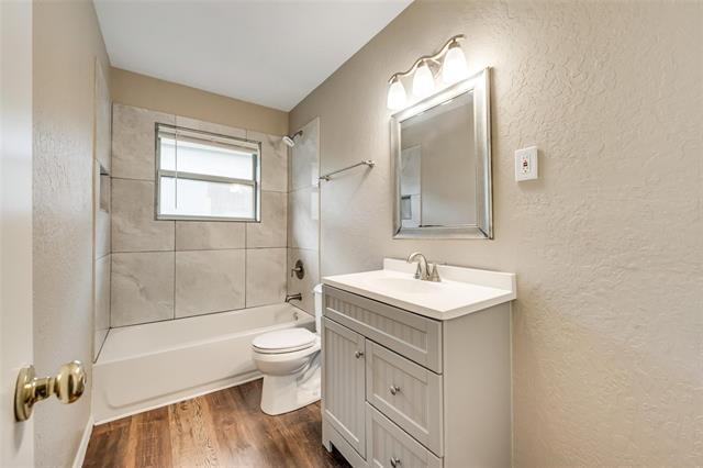 Building Photo - 1814 W College St