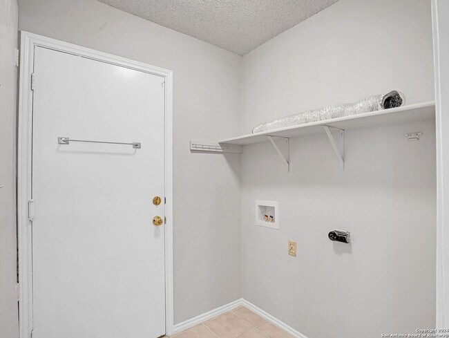Building Photo - 4714 Bohill St