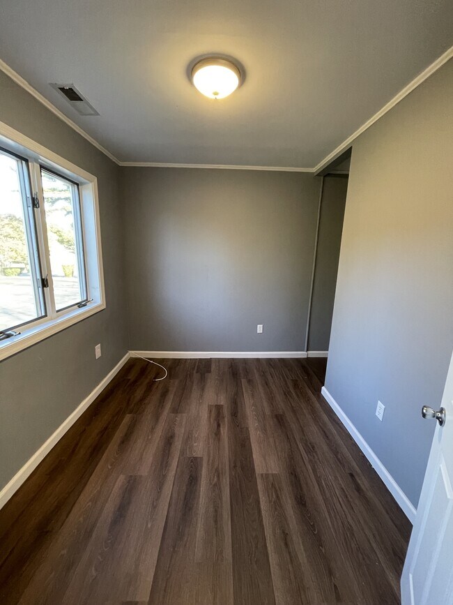 Foto del edificio - 530 N Curlew Rd