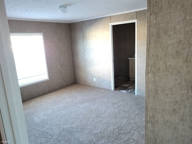 Building Photo - 3 br, 2 bath House - 2582 Park Cir Lot 22