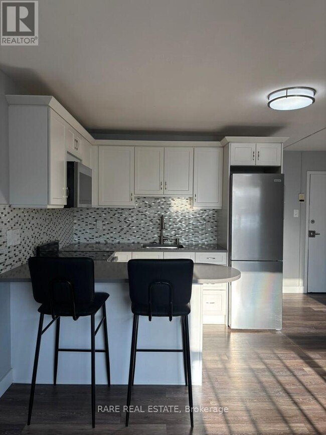 Photo du bâtiment - 253 Augusta Ave