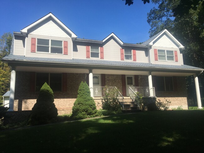 Building Photo - 171 Scotchtown Collabar Rd