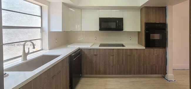 Building Photo - 13411 SW 113th Terrace