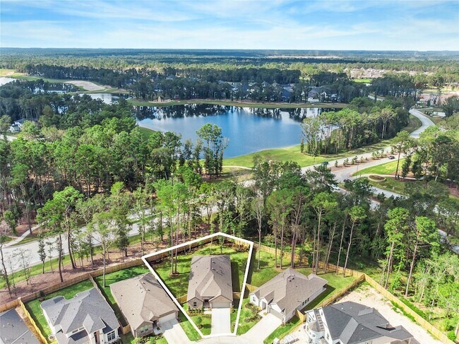 Foto del edificio - 8206 Boundary Waters Dr