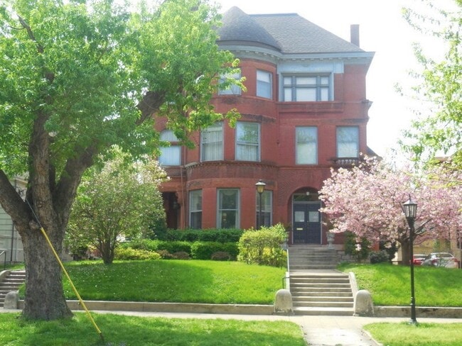 Building Photo - 1436 S 3rd St