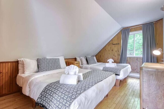 Photo du bâtiment - 1690 Rue Principale