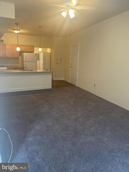 Foto del edificio - 609 Summit Ave