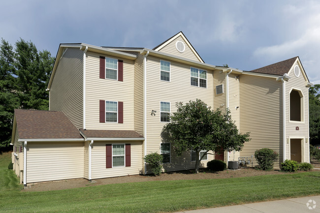 Building Exterior - Wilton Farm Apartments