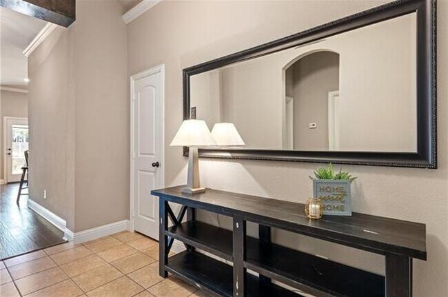 Foto del edificio - 529 Sterling Dr