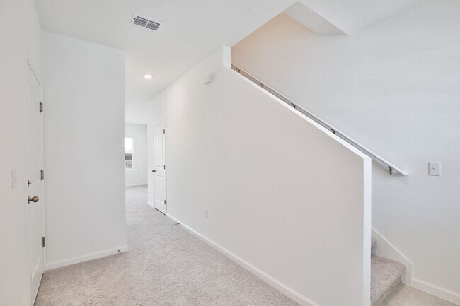 Foto del edificio - Brand New 3/2.5 Modern Townhome with 1 Car...