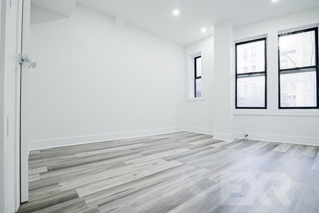 Building Photo - 1155 E 35th St