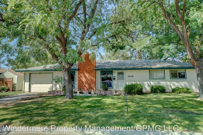 Building Photo - 3 br, 2 bath House - 2429 N. Chitwood Way
