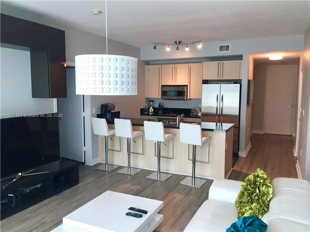 Foto principal - 1111 SW 1st Ave