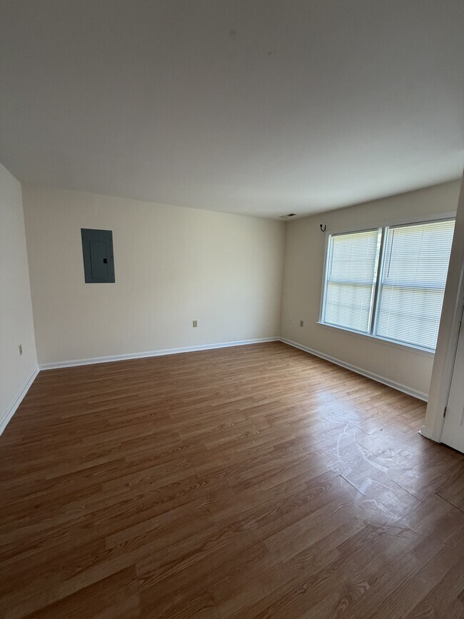 Foto del edificio - 808 Hammond St