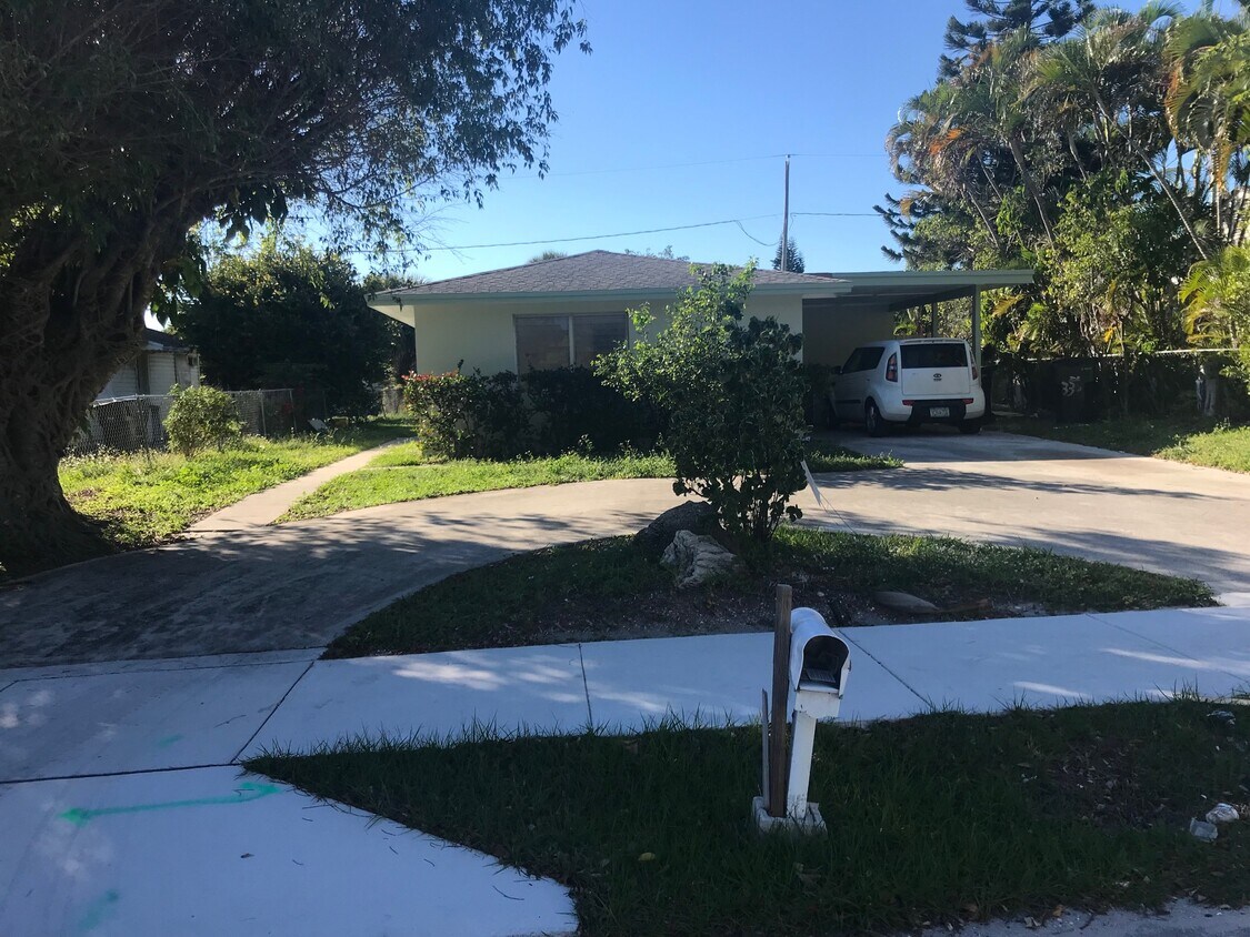 Foto principal - 334 SE 1st Ave