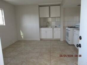 Building Photo - 4240 Nordica Ave