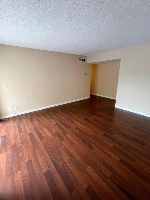 Foto del edificio - 632 NW 13th St