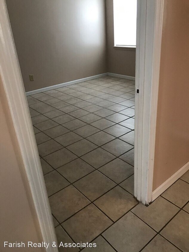 Building Photo - 2 br, 1 bath House - 162 Bennett Circle