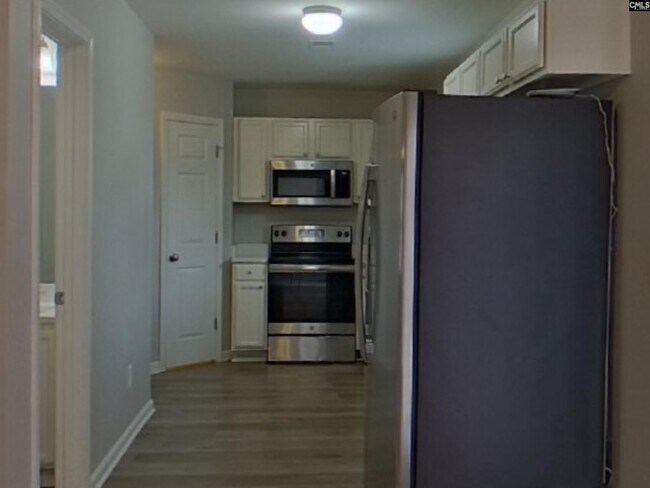 Building Photo - 175 Chesterbrook Ln