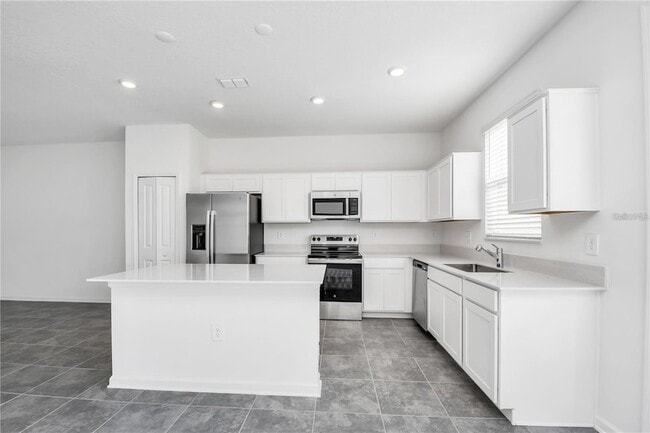 Building Photo - 121 Bogey Dr