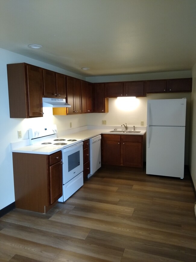 Building Photo - 509 Hyland Ave