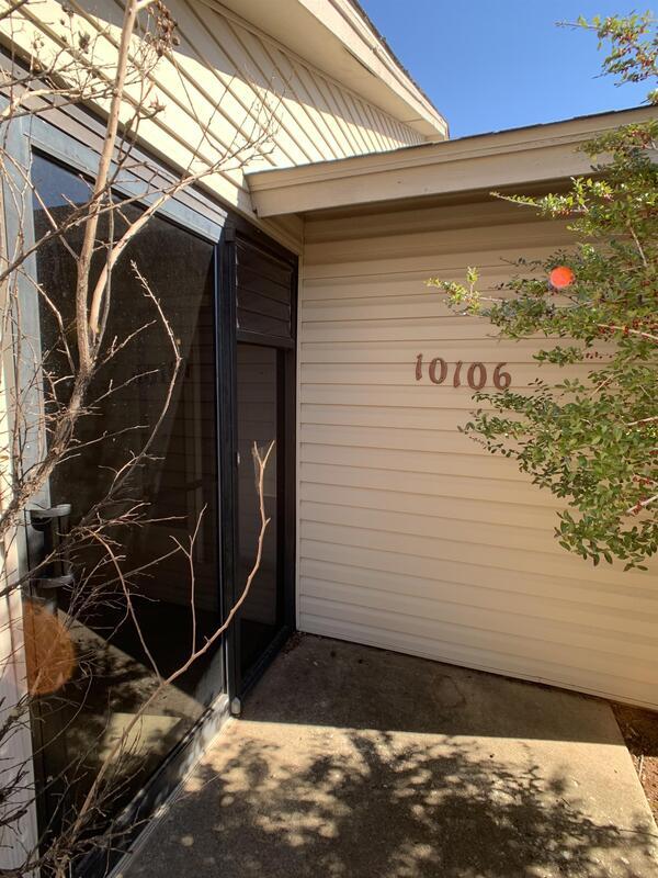 Primary Photo - 10106 Shadowridge Dr