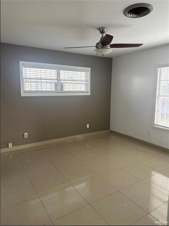 Foto del edificio - 808 E 8th St