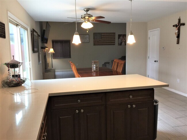 Building Photo - Beautiful and Updated Home Close to the Be...