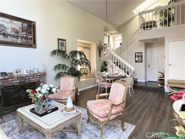 Foto del edificio - 2729 Fairlane Pl