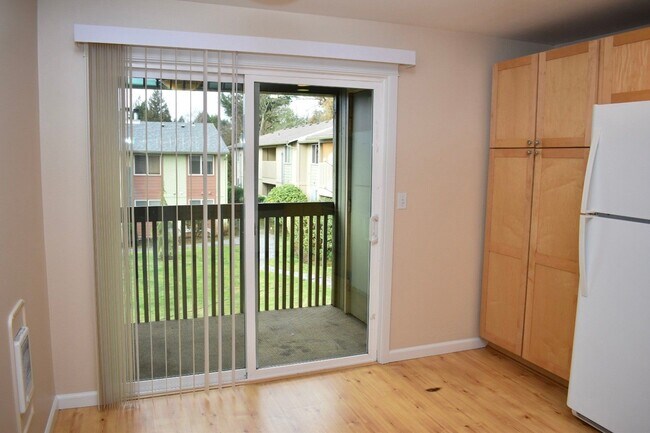 Foto del edificio - Check Out This LOW Price!!! Remodeled 3BD ...
