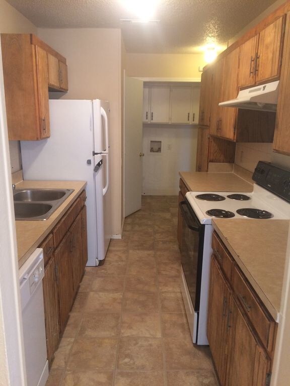 cocina - 2003 Hardy St