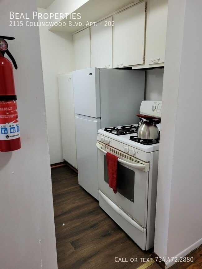 Foto del edificio - 2115 Collingwood Blvd