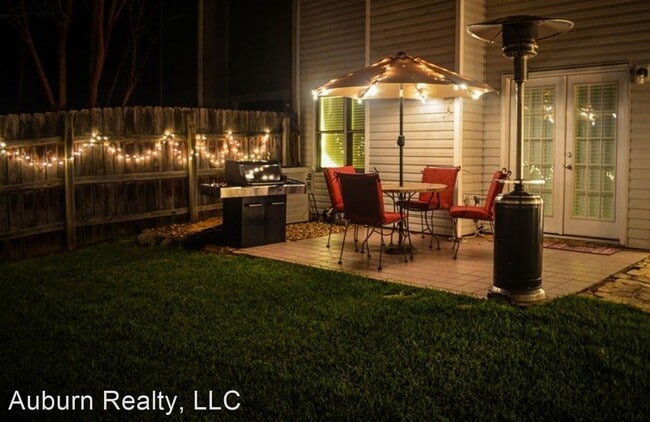 Building Photo - 2 br, 2.5 bath House - 513 Heritage Court