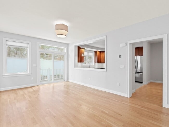 Building Photo - 431 Neponset St