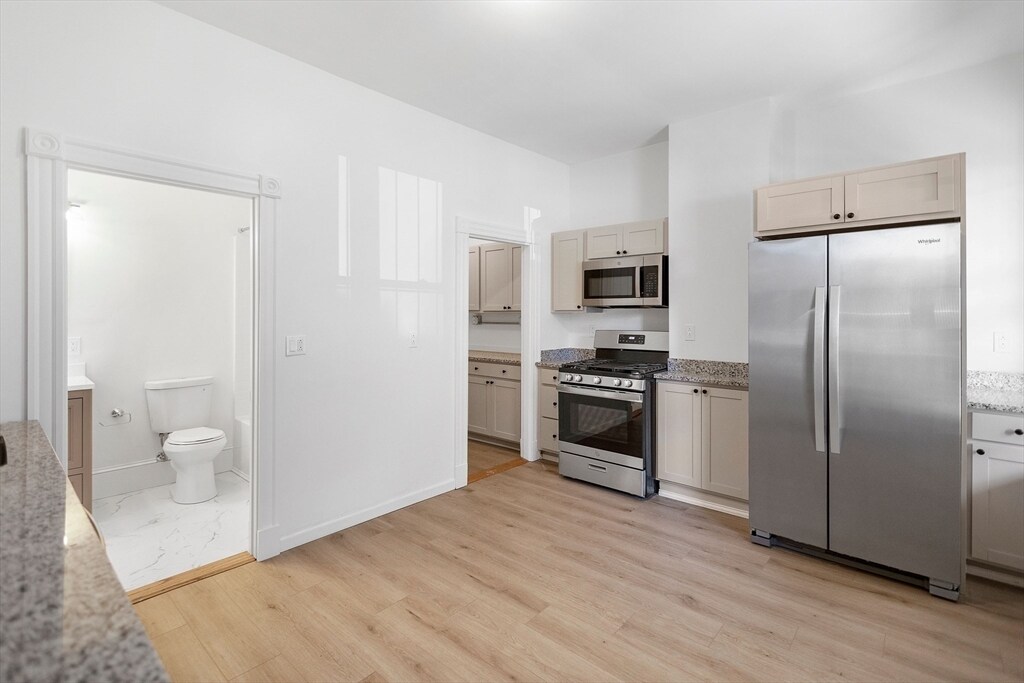 Foto principal - 866 Huntington Ave