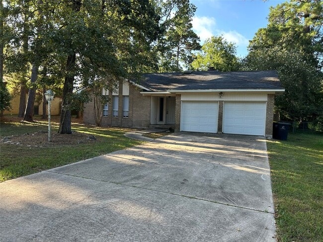Building Photo - 132 Red Oak Ln