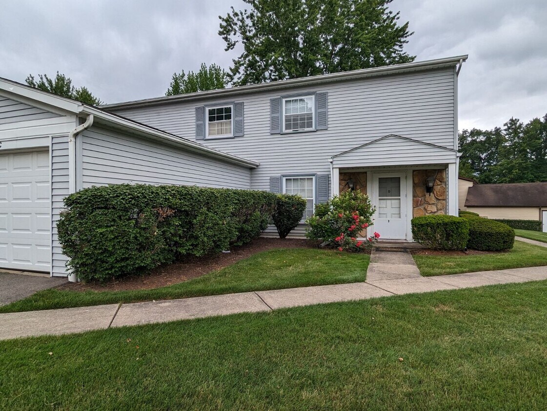 3437 Beaver Trail, Reminderville, OH 44202 Townhome Rentals in