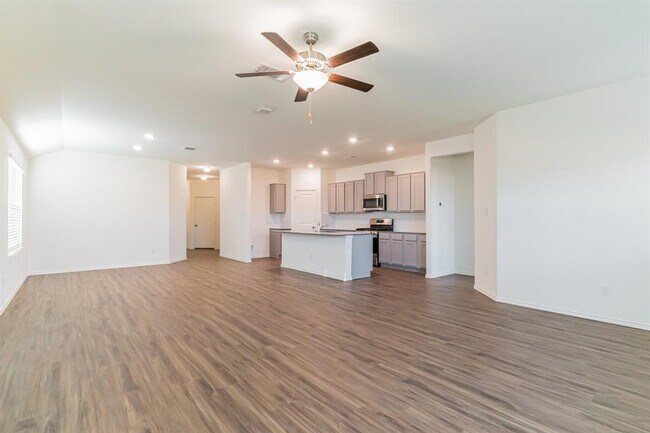 Foto del edificio - 1121 Nokota Bnd