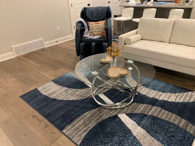 Foto del edificio - 425 Live Oak Dr