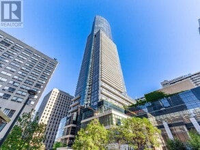 Building Photo - 388 Yonge St
