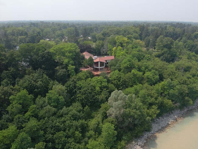 Foto del edificio - 1240 E Donges Ct