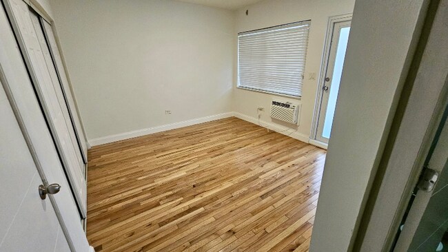 Foto del edificio - 9005 NE 8th Ave