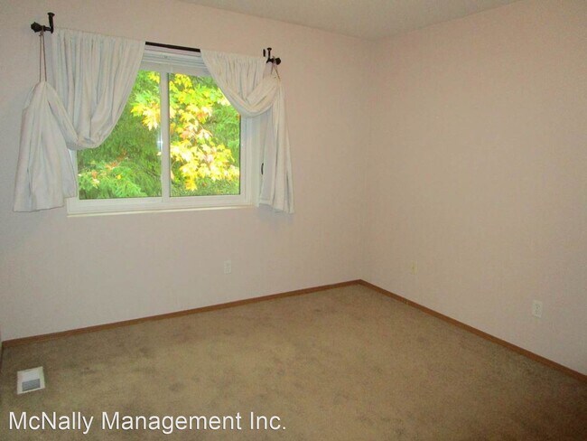 Building Photo - 3 br, 2.5 bath House - 7409 Larkspur Court