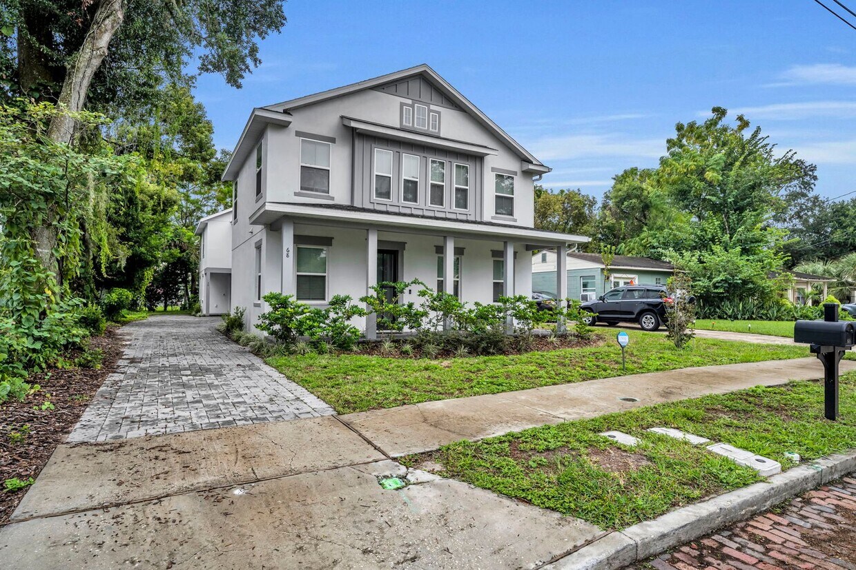 Downtown Townhome - Downtown Townhome